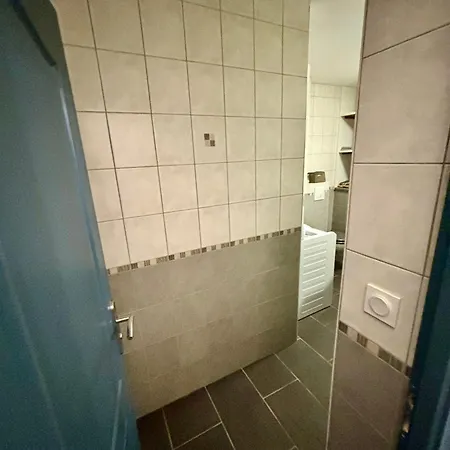 Studio - Baignoire - Pret De Vtt - Lave Linge Le Puy-en-Velay Exterior foto
